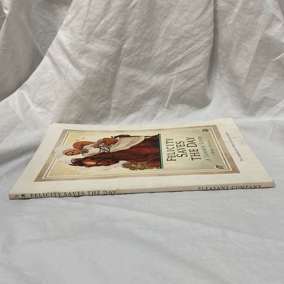 📚The American Girls Collection: Felicity Saves the Day, a Summer Story, Book 5. - Picture 4 of 16